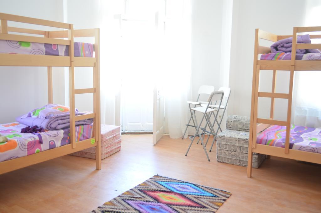 Little Bucharest Old Town Hostel Bilik gambar