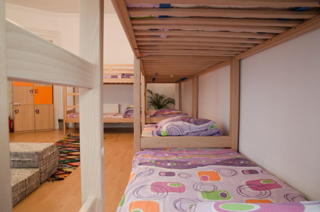 Little Bucharest Old Town Hostel Bilik gambar